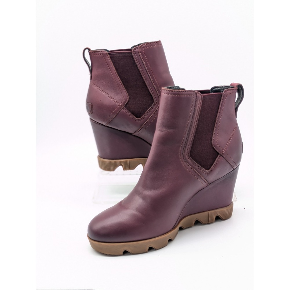 Sorel Joan Uptown Wedge Boots Womens 7 Burgundy Leather Chelsea 3.5 Heel